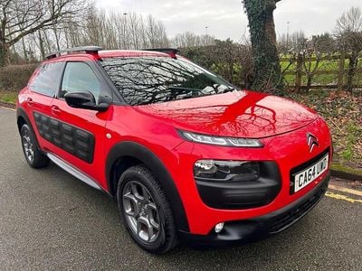 Used Citroën C4 Cactus Feel 82 HP (60 kW) 2015 Red Hatchback