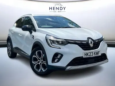Used Renault Captur Techno 160 HP (117 kW) 2023 Arctic white  SUV