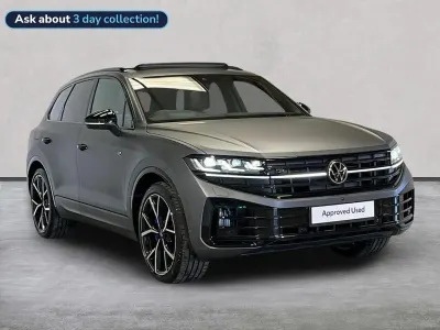 Usado VW Touareg R 462 HP (339 kW) 2026 Cinzento SUV