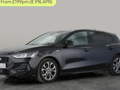 Begagnad Ford Focus ST-Line 125 HK (91 kW) 2023 Svart Halvkombi