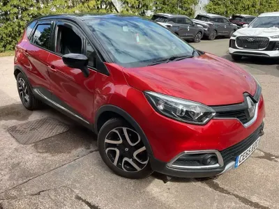 Gebraucht Renault Captur Signature 110 PS (80 kW) 2015 Rot SUV