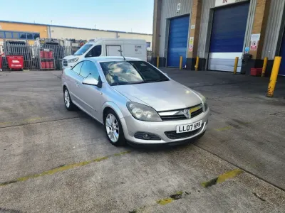 Used Vauxhall Astra Cabriolet Design Edition 2007 Silver Cabriolet