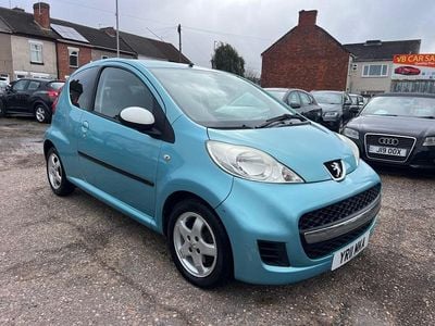 Used Peugeot 107 Sportium 68 HP (50 kW) 2011 Blue Hatchback