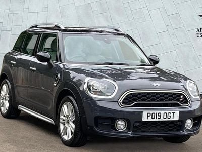 Begagnad Mini Cooper S Exclusive 2019 Grå Halvkombi