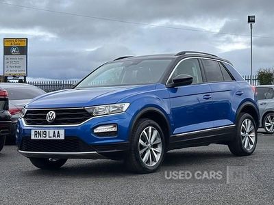 Usado VW T-Roc Design 115 HP (84 kW) 2019 Azul SUV