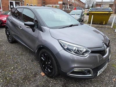 Used Renault Captur Dynamique 90 HP (66 kW) 2014 Grey SUV
