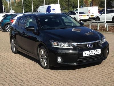 Lexus CT200h