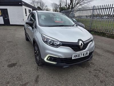 Used Renault Captur Dynamique 90 HP (66 kW) 2018 Silver SUV
