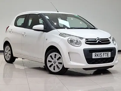 Used Citroën C1 Feel 68 HP (50 kW) 2015 White Hatchback