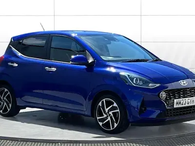 Used Hyundai i10 Premium 67 HP (49 kW) 2023 Blue Hatchback