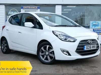 Usado Hyundai ix20 SE 123 CV (90 kW) 2016 Blanco Utilitario