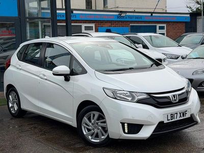 Used Honda Jazz SE 102 HP (75 kW) 2017 White Hatchback