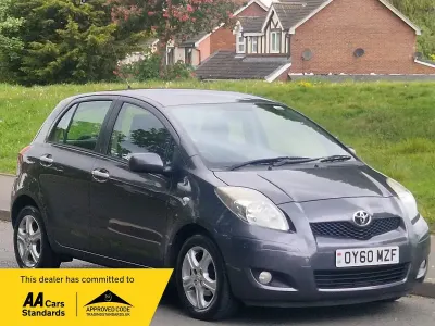 Used Toyota Yaris 2010 Grey Hatchback
