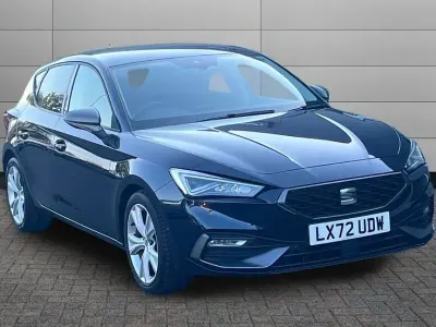 Used Seat Leon FR 128 HP (94 kW) 2022 Asphalt blue Hatchback