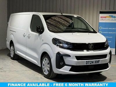Used Vauxhall Vivaro 145 HP (106 kW) 2024 White MPV