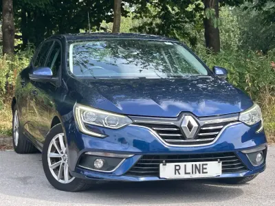 Used Renault Mégane IV Dynamique 2017 Blue Hatchback