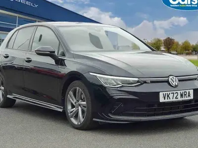 Używany VW Golf VIII R-line 131 KM (96 kW) 2024 Hatchback
