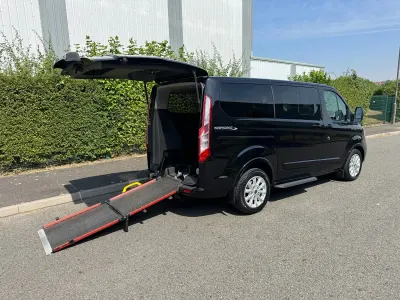 Used Ford Tourneo Custom Titanium 130 HP (95 kW) 2022 Black Van