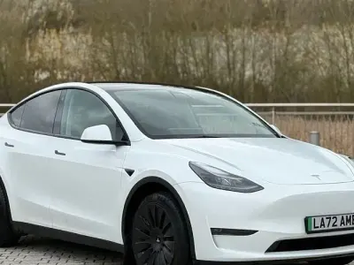 Used Tesla Model Y Long Range AWD 286 kW (389 HP) 2025 SUV