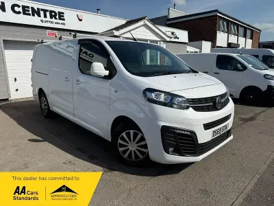 Used Vauxhall Vivaro Sportive 100 HP (73 kW) 2019 White MPV