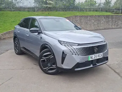 Used Peugeot e-3008