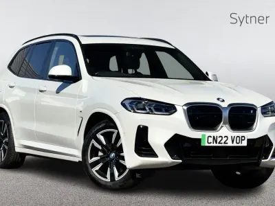 Begagnad BMW iX3 M Sport 207 kW (282 HK) 2022 Vit SUV