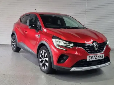 Used Renault Captur Evolution 143 HP (105 kW) 2023 Red SUV