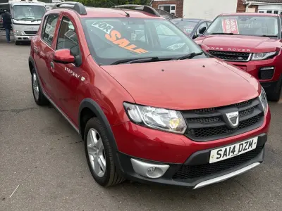 Used Dacia Sandero Ambiance 90 HP (66 kW) 2014 Red Hatchback