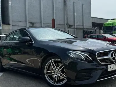 Begagnad Mercedes E220 AMG line 194 HK (142 kW) 2019 Sportkupé
