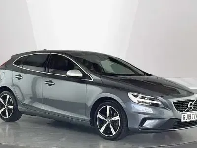 Used Volvo V40 R-Design 121 HP (88 kW) 2019 Hatchback