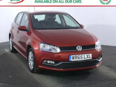 Used VW Polo SE 90 HP (66 kW) 2015 Red Hatchback