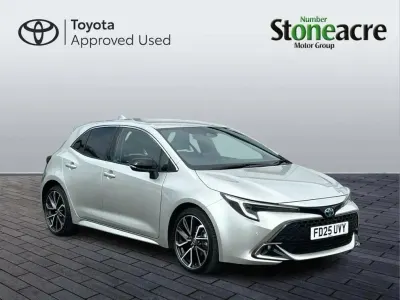 Used Toyota Corolla 140 HP (102 kW) 2025 Silver Hatchback