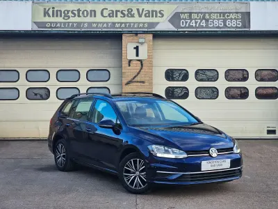 Used VW Golf VII SE 125 HP (91 kW) 2017 Blue Estate
