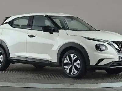 Usado Nissan Juke Acenta Premium 114 HP (83 kW) 2026 SUV