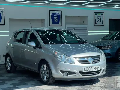 Used Vauxhall Corsa Design Edition 2009 Silver Hatchback