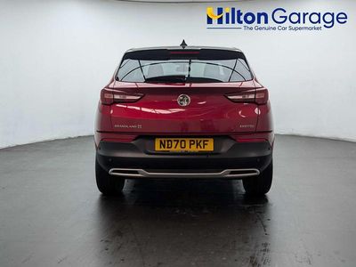 Used Vauxhall Grandland X SRi 130 HP (95 kW) 2020 Red SUV