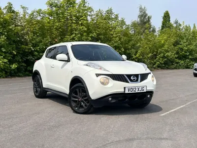 Używany Nissan Juke Tekna 110 KM (80 kW) 2012 Biały SUV