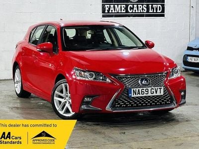 Lexus CT200h