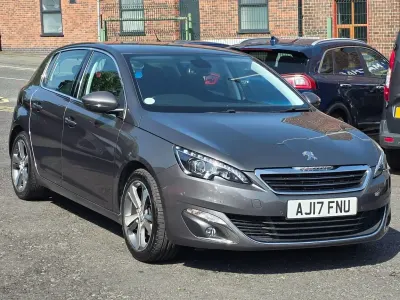 Używany Peugeot 308 Allure 130 KM (95 kW) 2017 Szary Hatchback