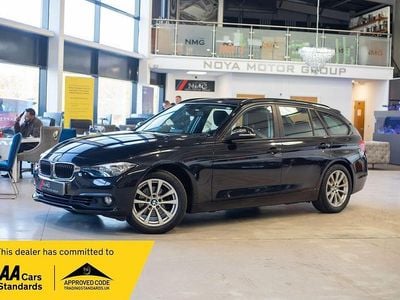 Used BMW 318 Comfort Edition 136 HP (100 kW) 2015 Black Estate