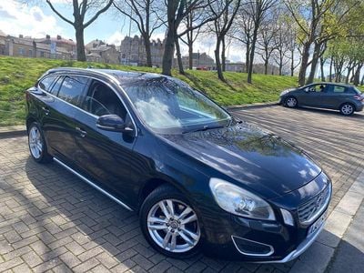Used Volvo V60 SE Lux 215 HP (158 kW) 2013 Black Estate