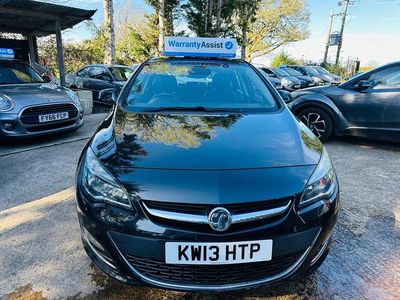 Second-hand Vauxhall Astra Elite 165 CP (121 kW) 2013 Negru Hatchback