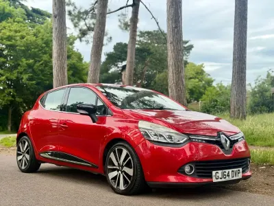 Used Renault Clio Dynamique 90 HP (66 kW) 2014 Red Hatchback