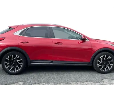 Used Kia XCeed 2023 Red SUV
