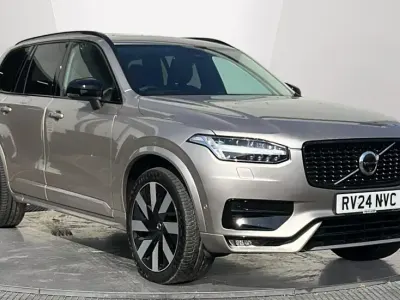Used Volvo XC90 Ultimate 300 HP (220 kW) 2024 Gold SUV