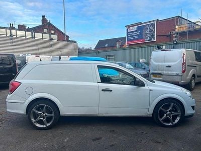 Used Vauxhall Astra Club 2010 White