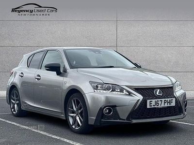 Lexus CT200h