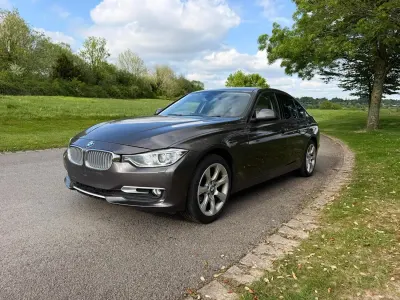 Begagnad BMW 320 Comfort Edition 2012 Brun Sedan