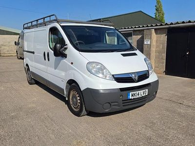 Second-hand Vauxhall Vivaro 115 CP (84 kW) 2014 Alb Monovolum