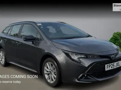 Używany Toyota Corolla 140 KM (102 kW) 2025 Szary Kombi